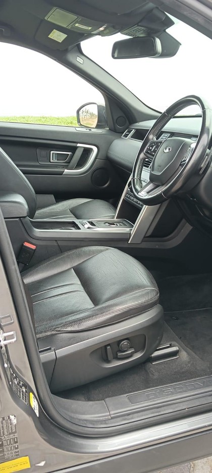 Second-hand 2018 Land Rover Discovery HSE 3.0 TD6 for sale in Chennai