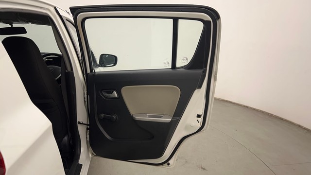 Second-hand 2016 Maruti Alto K10 VXI for sale in Chandigarh-27