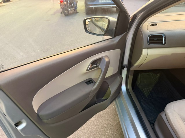 Second-hand 2015 Skoda Rapid 1.5 TDI Active for sale in Moradabad-4