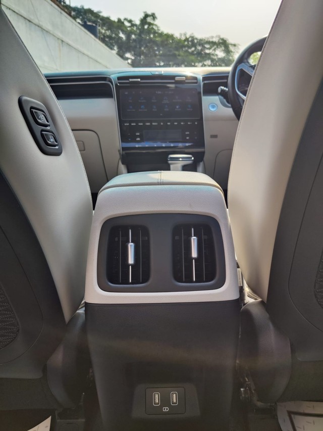 Second-hand 2022 Hyundai Tucson Signature AT BSVI for sale in Mumbai-8