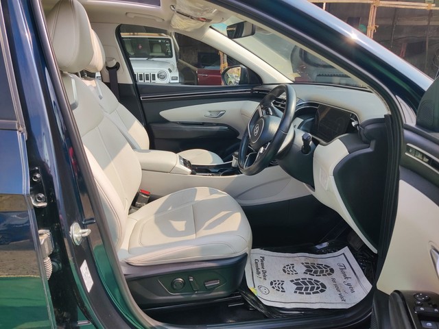 Second-hand 2022 Hyundai Tucson Signature AT BSVI for sale in Mumbai-17