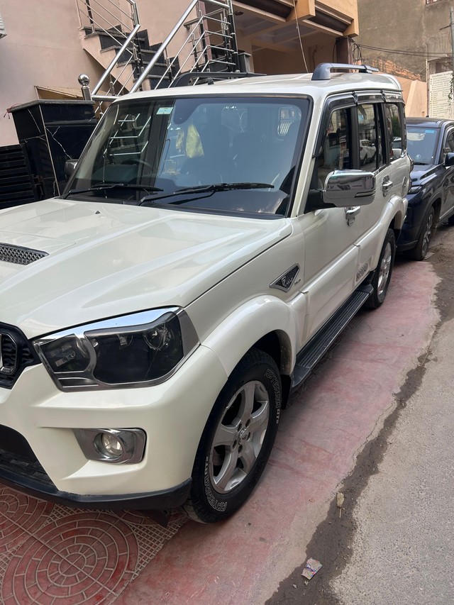 Second-hand 2017 Mahindra Scorpio S11 BSIV for sale in Jaipur-2
