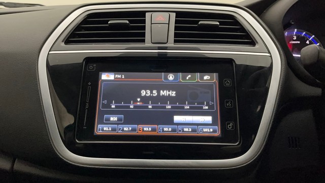 Second-hand 2018 Maruti Suzuki S Cross Zeta for sale in Visakhapatnam-32