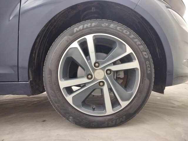 Second-hand 2024 Tata Altroz XZ Plus for sale in Coimbatore-17