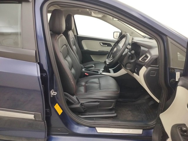 Second-hand 2024 Tata Altroz XZ Plus for sale in Coimbatore-15