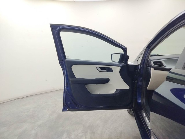 Second-hand 2024 Tata Altroz XZ Plus for sale in Coimbatore-23