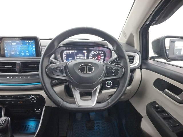 Second-hand 2024 Tata Altroz XZ Plus for sale in Coimbatore-25