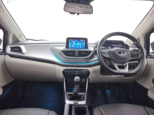 Second-hand 2024 Tata Altroz XZ Plus for sale in Coimbatore-11