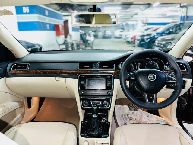 Second-hand 2015 Skoda Superb Elegance 1.8 TSI AT for sale in Mumbai-3