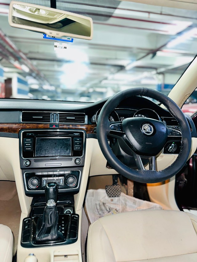 Second-hand 2015 Skoda Superb Elegance 1.8 TSI AT for sale in Mumbai-7