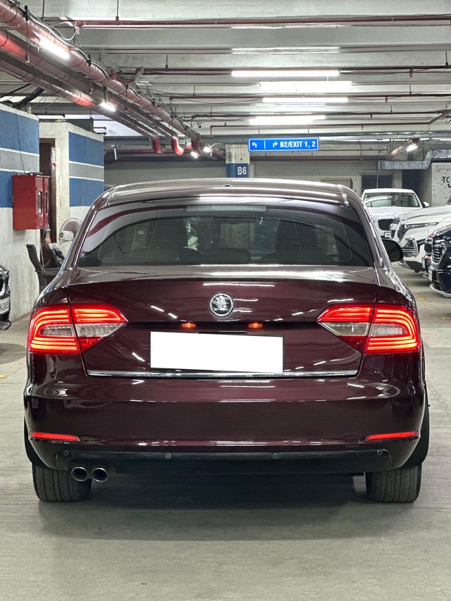 Second-hand 2015 Skoda Superb Elegance 1.8 TSI AT for sale in Mumbai-1