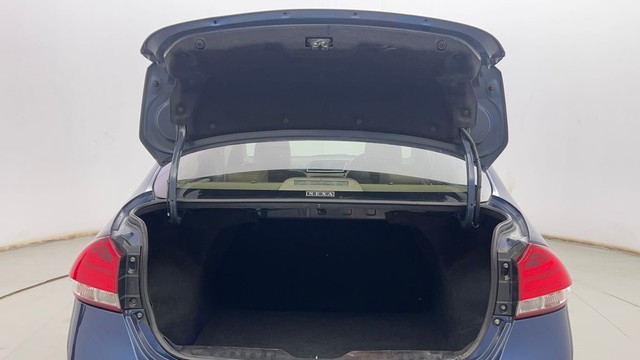 Second-hand 2019 Maruti Suzuki Ciaz 1.4 Alpha for sale in Kolkata-9