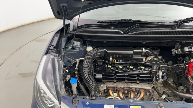 Second-hand 2021 Maruti Baleno Zeta Diesel for sale in Kolkata-33