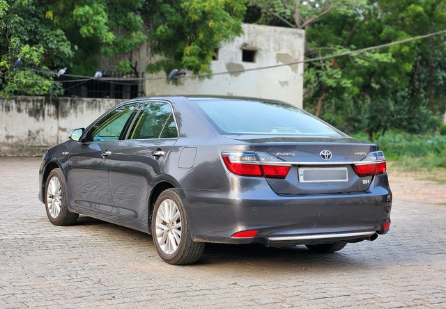 Second-hand 2015 Toyota Camry Hybrid 2.5 for sale in New Delhi-2