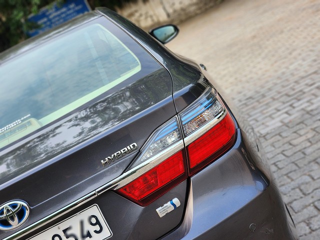 Second-hand 2015 Toyota Camry Hybrid 2.5 for sale in New Delhi-8