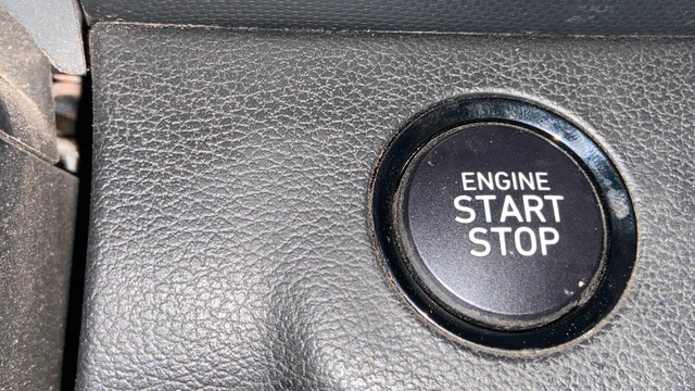 Second-hand 2019 Hyundai Venue SX Plus Turbo DCT BSIV for sale in Surat-23