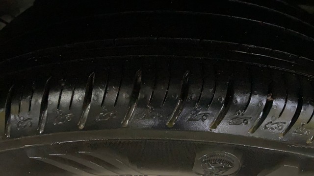 Second-hand 2019 Hyundai Venue SX Plus Turbo DCT BSIV for sale in Surat-32