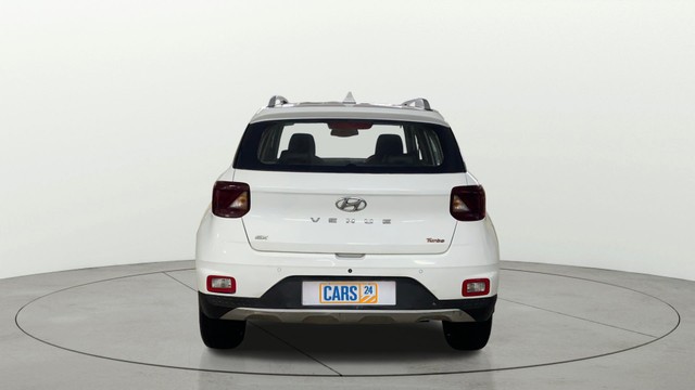 Second-hand 2019 Hyundai Venue SX Plus Turbo DCT BSIV for sale in Surat-3