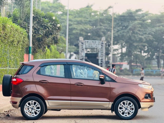 Second-hand 2017 Ford Ecosport 1.5 Diesel Titanium BSIV for sale in Surat-1