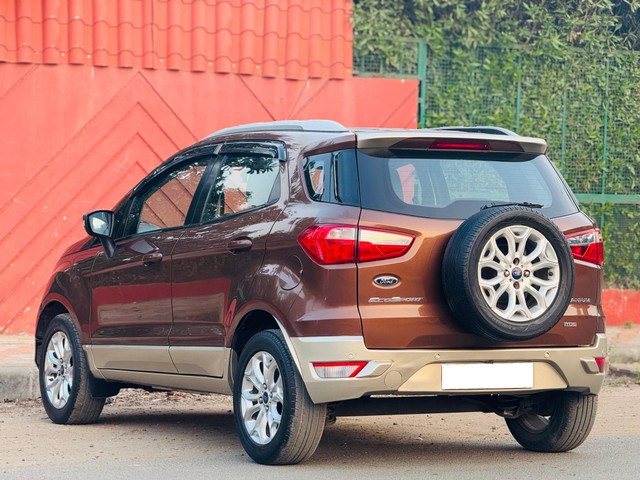 Second-hand 2017 Ford Ecosport 1.5 Diesel Titanium BSIV for sale in Surat-6