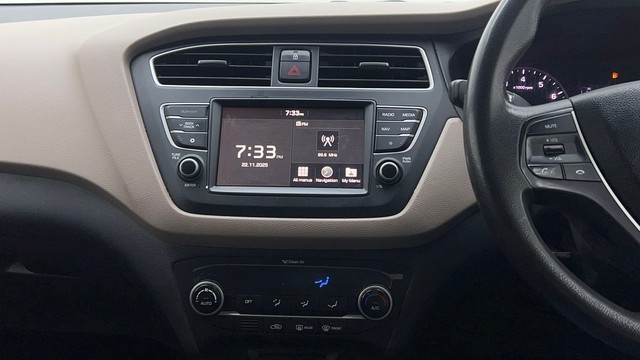 Second-hand 2018 Hyundai i20 Petrol CVT Asta for sale in New Delhi-28