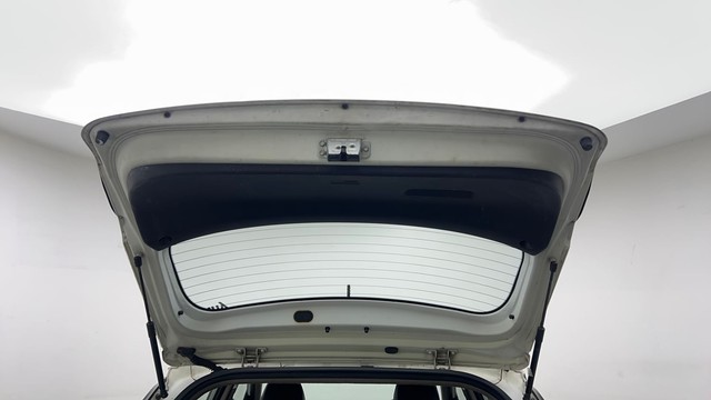 Second-hand 2018 Hyundai i20 Petrol CVT Asta for sale in New Delhi-25