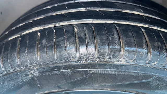 Second-hand 2018 Hyundai i20 Petrol CVT Asta for sale in New Delhi-39