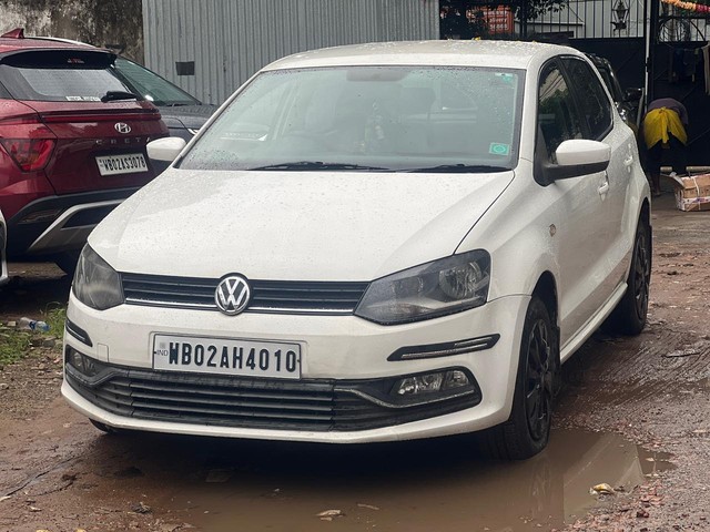 Second-hand 2015 Volkswagen Polo 1.5 TDI Comfortline for sale in Kolkata-2