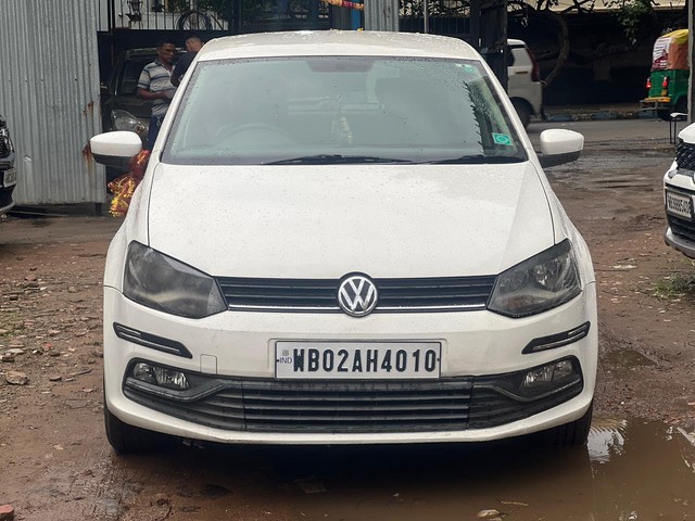 Second-hand 2015 Volkswagen Polo 1.5 TDI Comfortline for sale in Kolkata-3