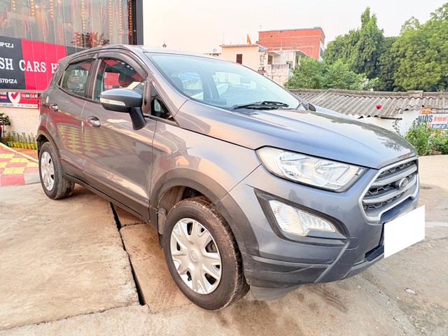 Second-hand 2020 Ford Ecosport 1.5 Petrol Trend for sale in Gorakhpur