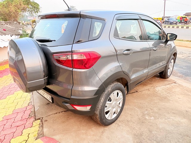 Second-hand 2020 Ford Ecosport 1.5 Petrol Trend for sale in Gorakhpur-4