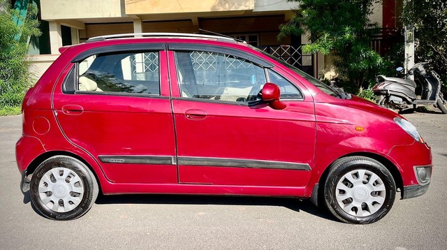 Second-hand 2011 Chevrolet Spark 1.0 for sale in Bangalore-1