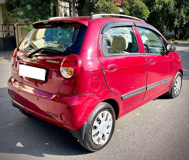 Second-hand 2011 Chevrolet Spark 1.0 for sale in Bangalore-7