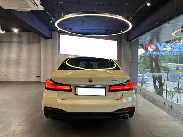 Second-hand 2022 BMW 5 Series 530i M Sport BSVI for sale in Gurgaon-2