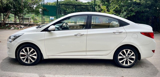 Second-hand 2015 Hyundai Verna 1.6 VTVT S Option for sale in Bangalore-3