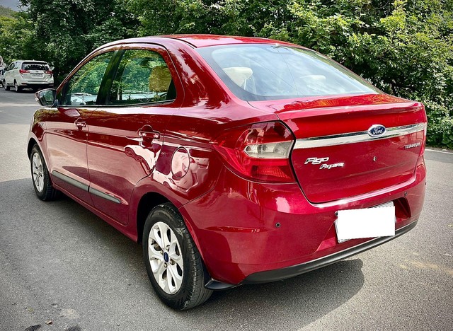 Second-hand 2017 Ford Figo 1.5P Titanium AT for sale in Bangalore-6