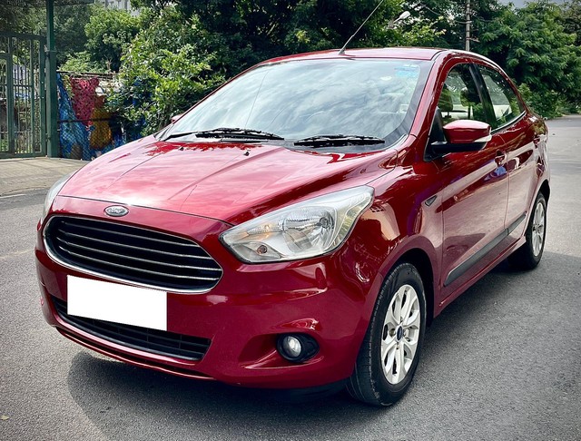 Second-hand 2017 Ford Figo 1.5P Titanium AT for sale in Bangalore-4