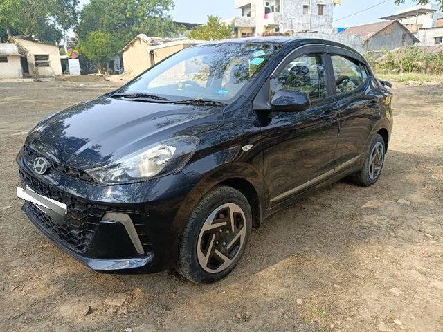 Second-hand 2023 Hyundai Aura S CNG for sale in Ujjain-3