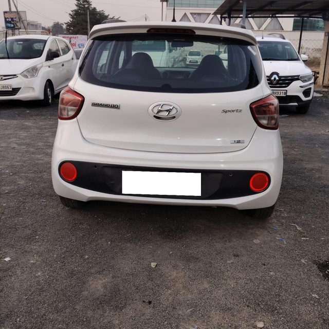 Second-hand 2019 Hyundai Grand i10 1.2 CRDi Sportz for sale in Sabarkantha-1