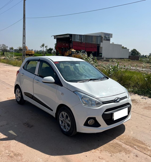 Second-hand 2016 Hyundai Grand i10 Magna for sale in Sabarkantha-6
