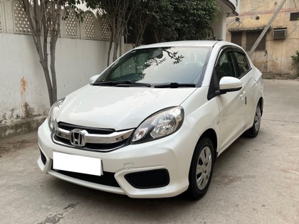 Honda Amaze S Option i-VTEC Second-hand 2017 Honda Amaze S Option i-VTEC for sale in Gurgaon
