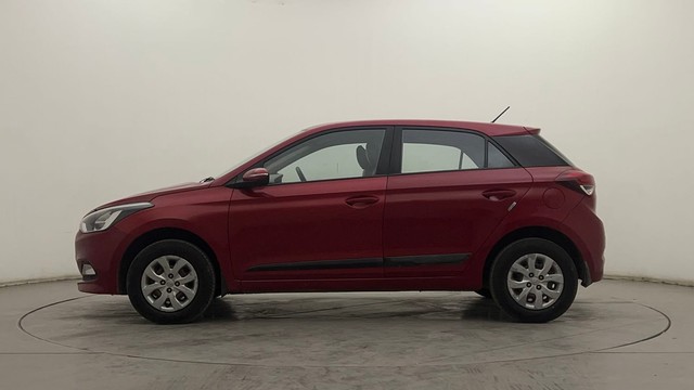 Second-hand 2017 Hyundai i20 Sportz 1.2 for sale in Visakhapatnam-6