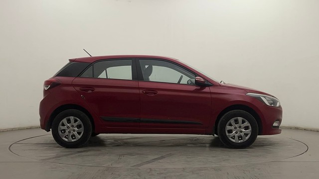 Second-hand 2017 Hyundai i20 Sportz 1.2 for sale in Visakhapatnam-2