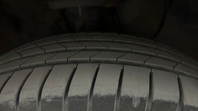 Second-hand 2017 Hyundai i20 Sportz 1.2 for sale in Visakhapatnam-35