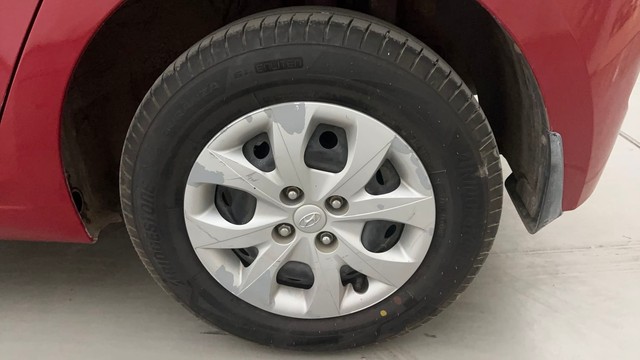 Second-hand 2017 Hyundai i20 Sportz 1.2 for sale in Visakhapatnam-19