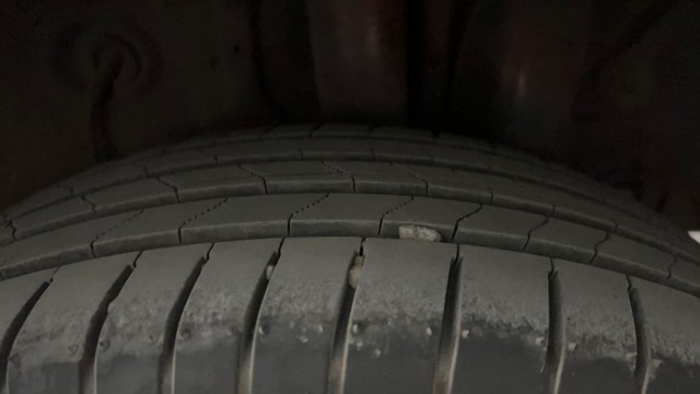 Second-hand 2017 Hyundai i20 Sportz 1.2 for sale in Visakhapatnam-27