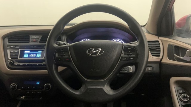 Second-hand 2017 Hyundai i20 Sportz 1.2 for sale in Visakhapatnam-38