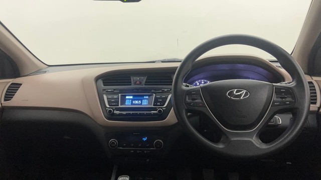 Second-hand 2017 Hyundai i20 Sportz 1.2 for sale in Visakhapatnam-11