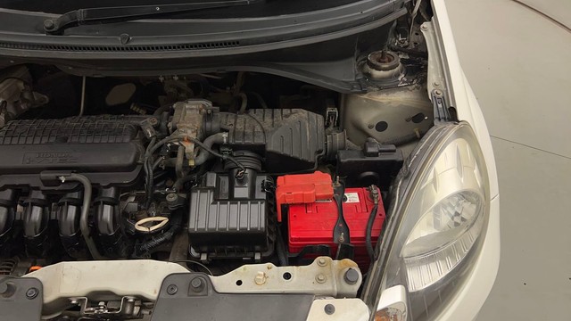 Second-hand 2014 Honda Brio VX AT for sale in Mumbai-23