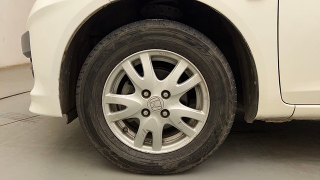 Second-hand 2014 Honda Brio VX AT for sale in Mumbai-20